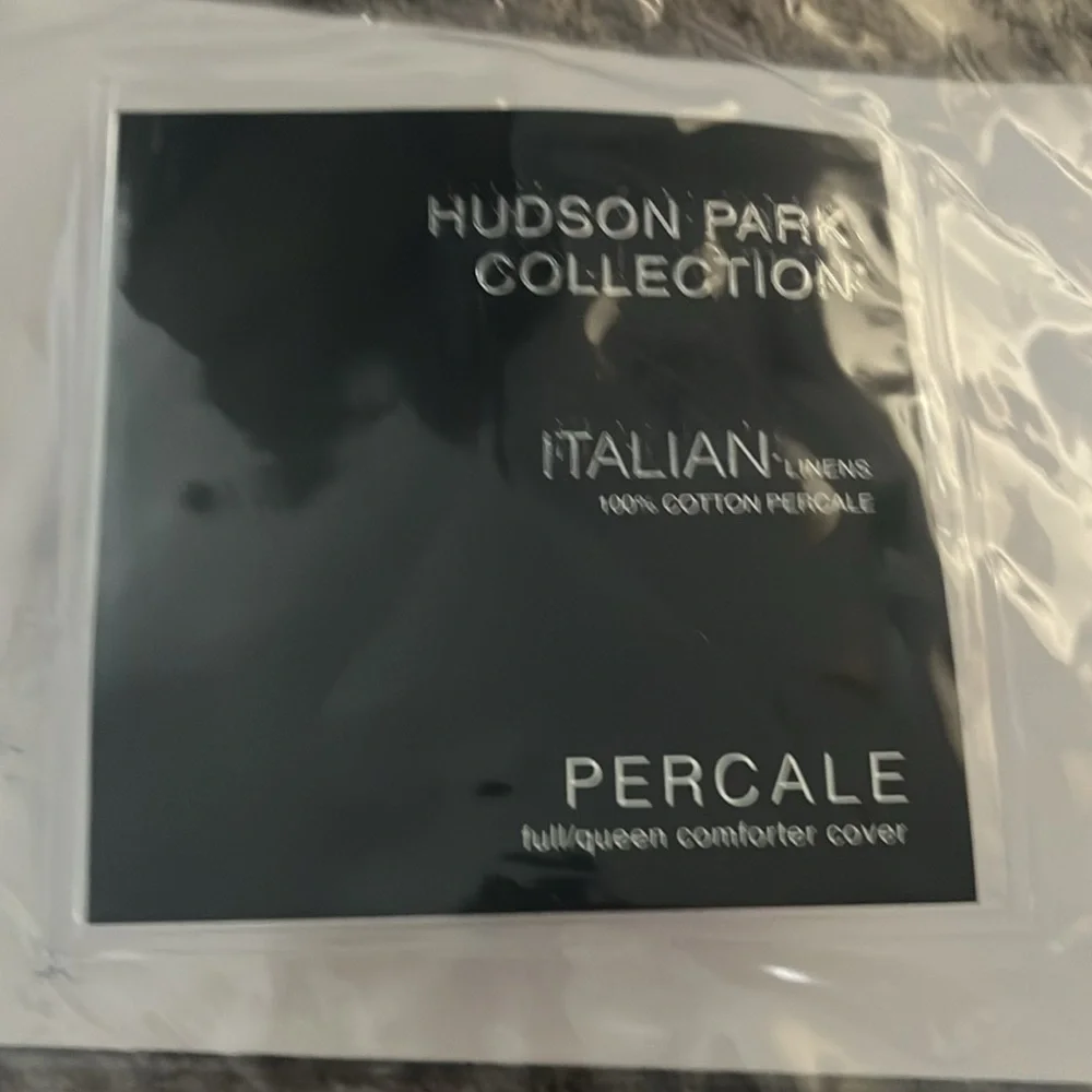 Hudson Park queen/ full Italian cotton comforter cover